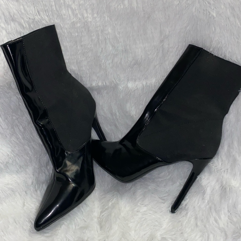 Fashion Novak Black Heeled Booties